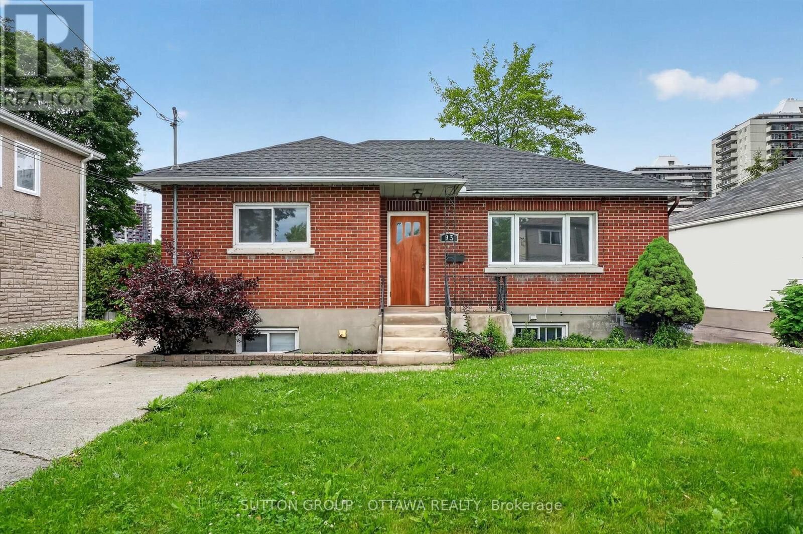 Property Photo:  93 Ontario Street  ON K1K 1K8 