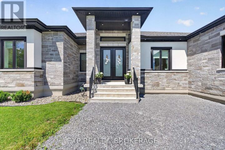 Property Photo: 2515 Quabbin Road ON K0H 2H0