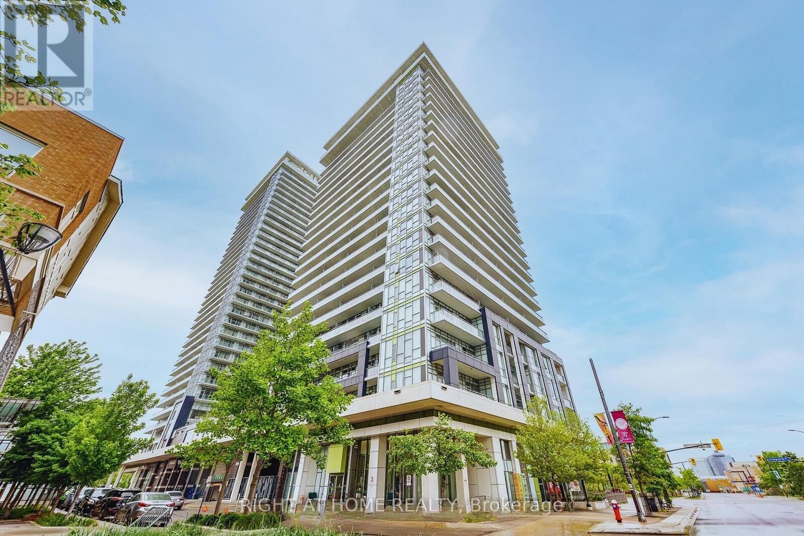 Property Photo:  365 Prince Of Wales Drive 1403  ON L5B 0G6 