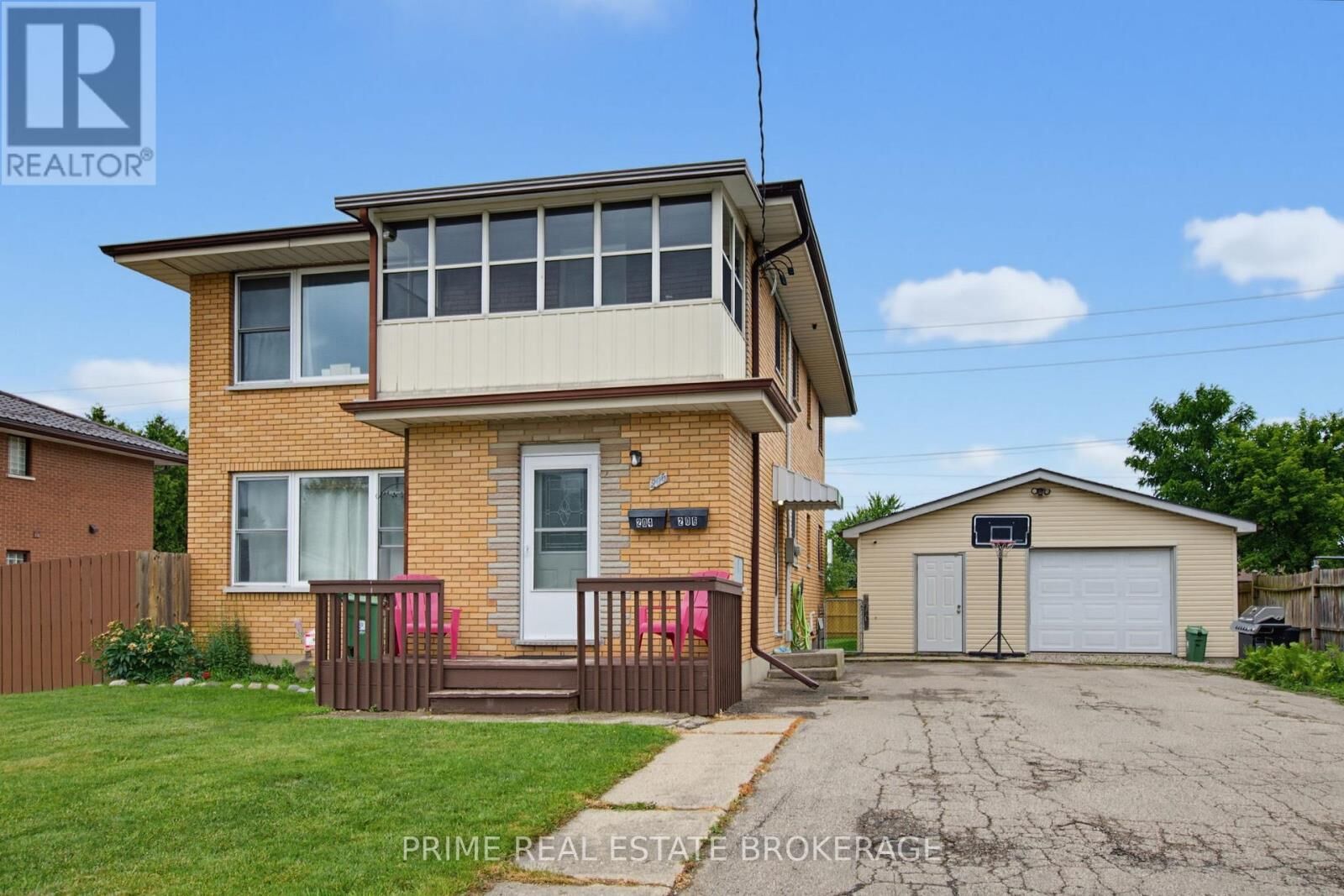 Property Photo: 204 Burnside Drive ON N5V 1B7