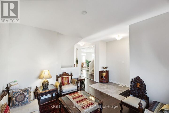 Property Photo:  503 Ponthieu Circle  ON K1W 1E6 