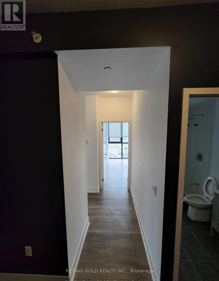 Property Photo: 2916 Highway 7 702 ON L4K 0K6