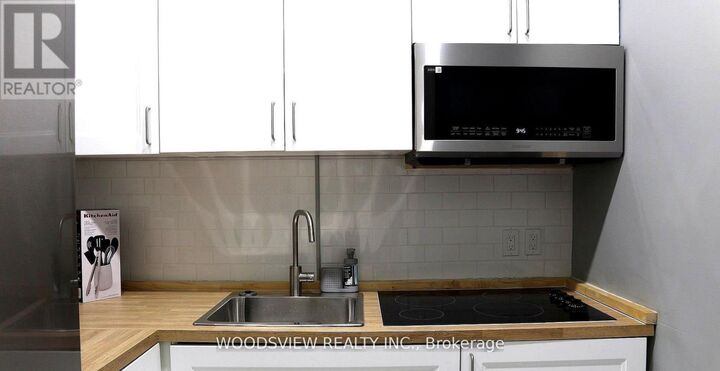 Property Photo: 64 Simcoe Street North #1 ON L1G 4S2