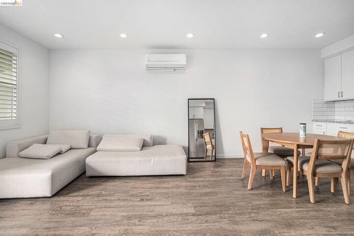 Property Photo:  2600 Wildflower Station Pl 54  CA 94531 