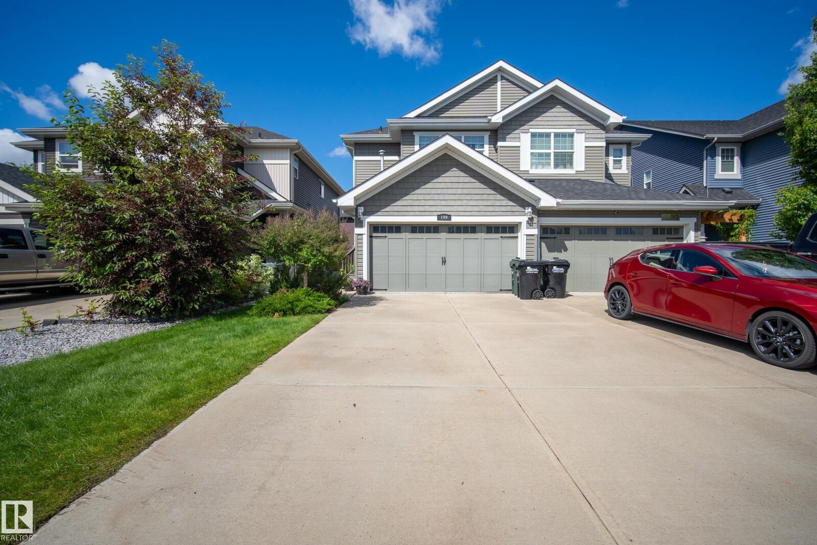 Property Photo:  199 Aberdeen Crescent  AB T8H 0Z1 