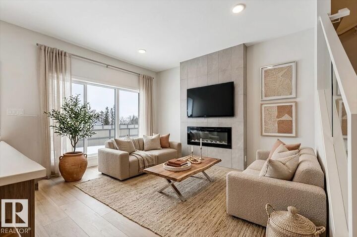 Property Photo:  5507 69 Street  AB T4X 2Z8 