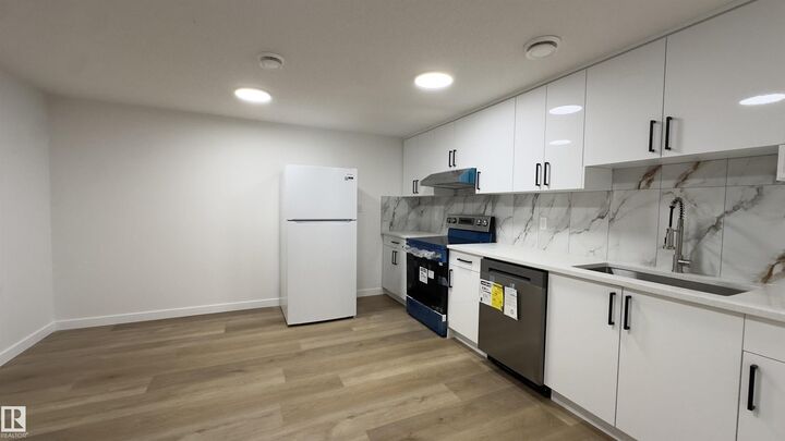 Property Photo: 3548 Erlanger Link NW Bsmt AB T6M 1J5
