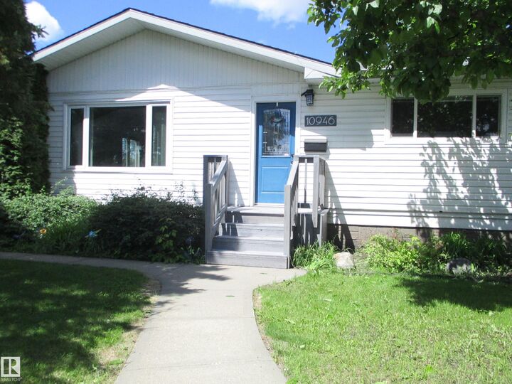Property Photo:  10946 165 Street NW  AB T5P 3T7 