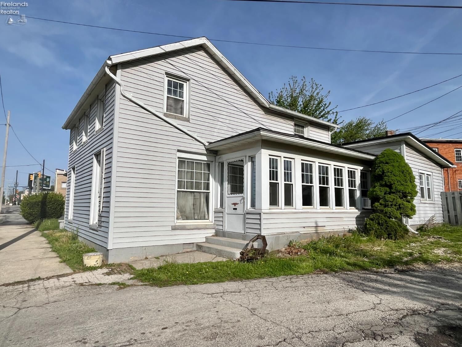 Property Photo:  166 W Market Street  OH 44883 