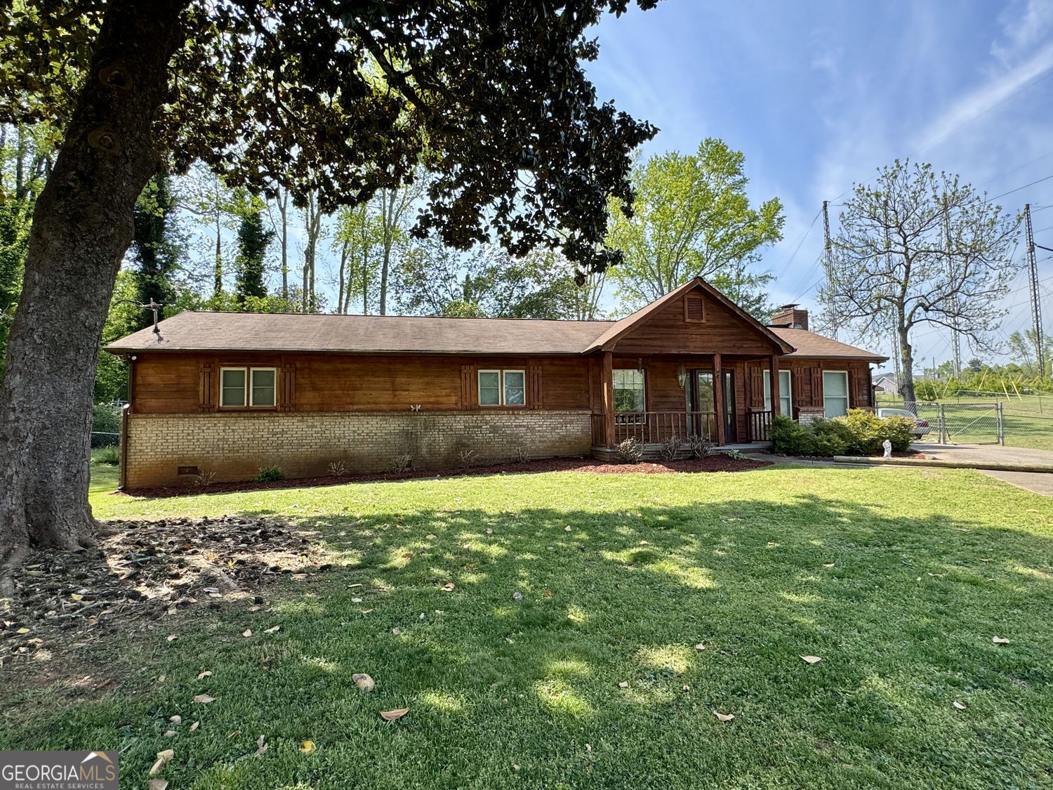 Property Photo:  8865 North View Drive  GA 30122 
