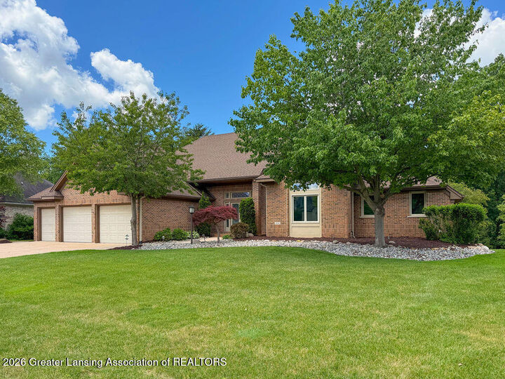 Property Photo:  404 W Spring Meadows Lane  MI 48820 