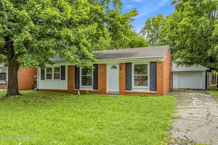 Property Photo:  4601 Planetree Dr  KY 40219 
