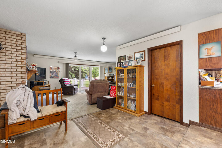 Property Photo:  203 2nd Avenue E  ND 58849 