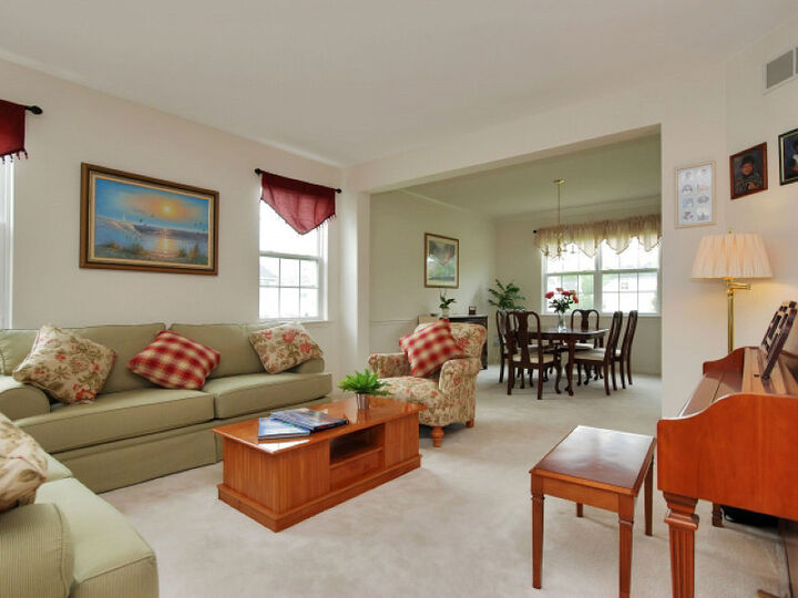 Property Photo: 3 Kirby Cir NJ 08540