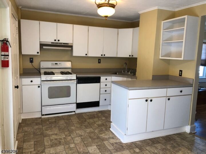 Property Photo:  347 Willow Ave 2  NJ 07027 
