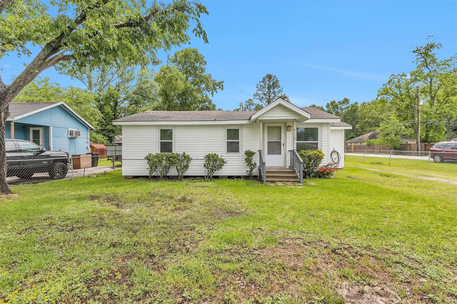 Property Photo: 6002 Shelburne Street TX 77396