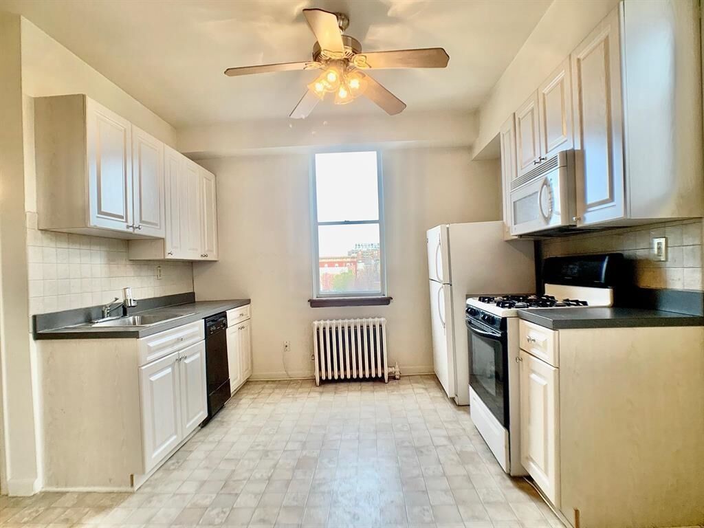 Property Photo:  106 11th St 16  NJ 07030 
