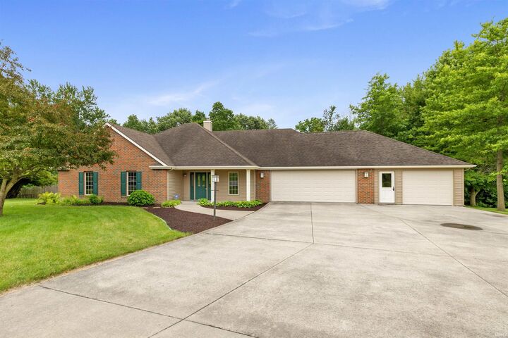 Property Photo: 1977 S Kleespie Court IN 46725