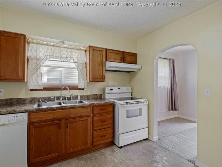 Property Photo: 3939 39th Street E WV 25143