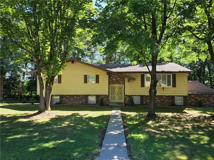 Property Photo:  528 Rosewood Drive  PA 18067 