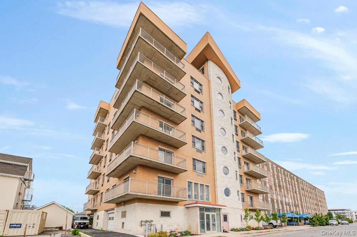 Property Photo: 661 W Broadway 304 NY 11561