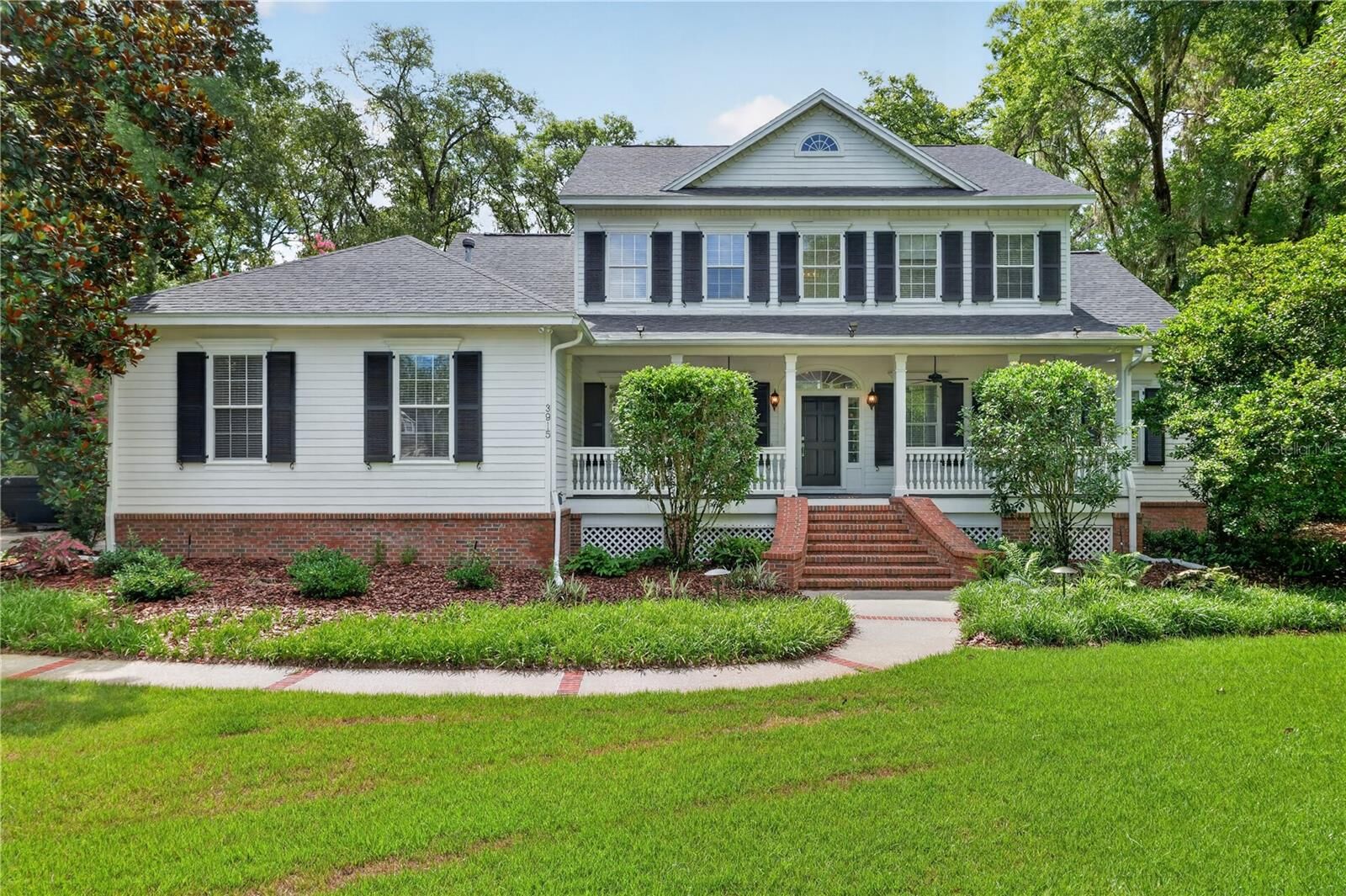 Property Photo:  3915 SW 95th Terrace  FL 32608 
