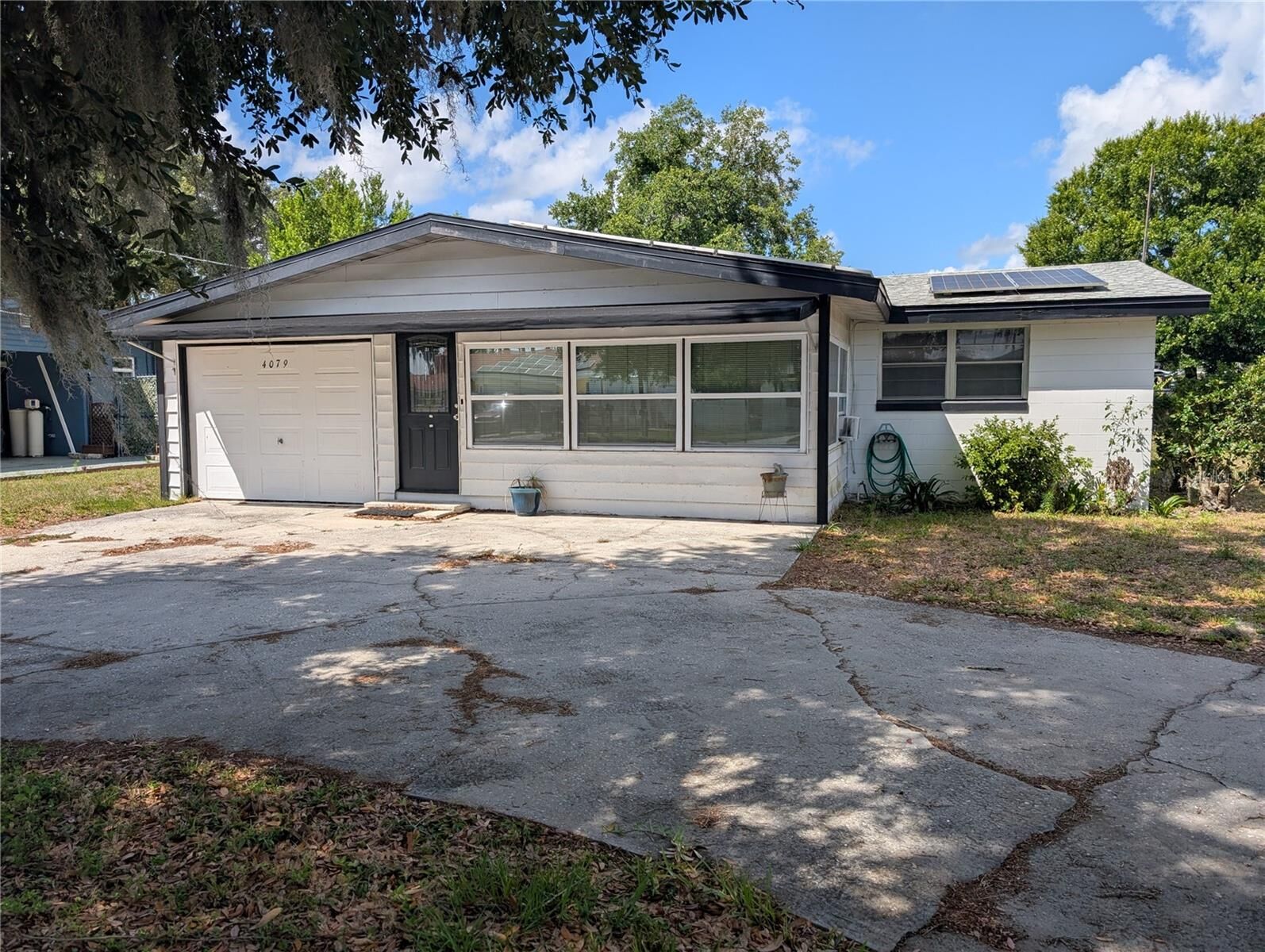 Property Photo: 4079 Lake Marianna Drive FL 33881