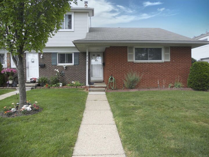 Property Photo:  8147 Busko Street  MI 48093 