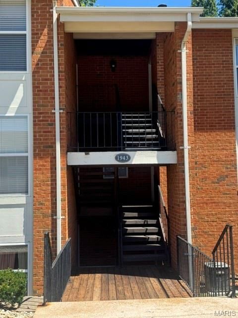 Property Photo:  1943 Greenpoint Drive 302  MO 63122 