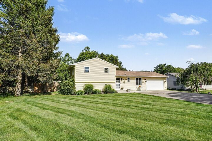 Property Photo:  795 Autumn Drive  MI 49078 