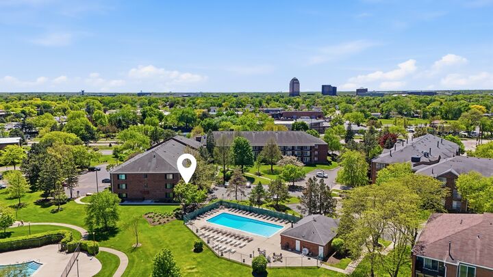 Property Photo: 520 Biesterfield Road 119F IL 60007