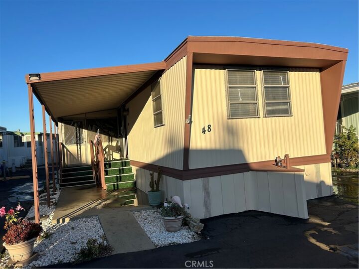 Property Photo:  21926 S Vermont Avenue 48  CA 90502 