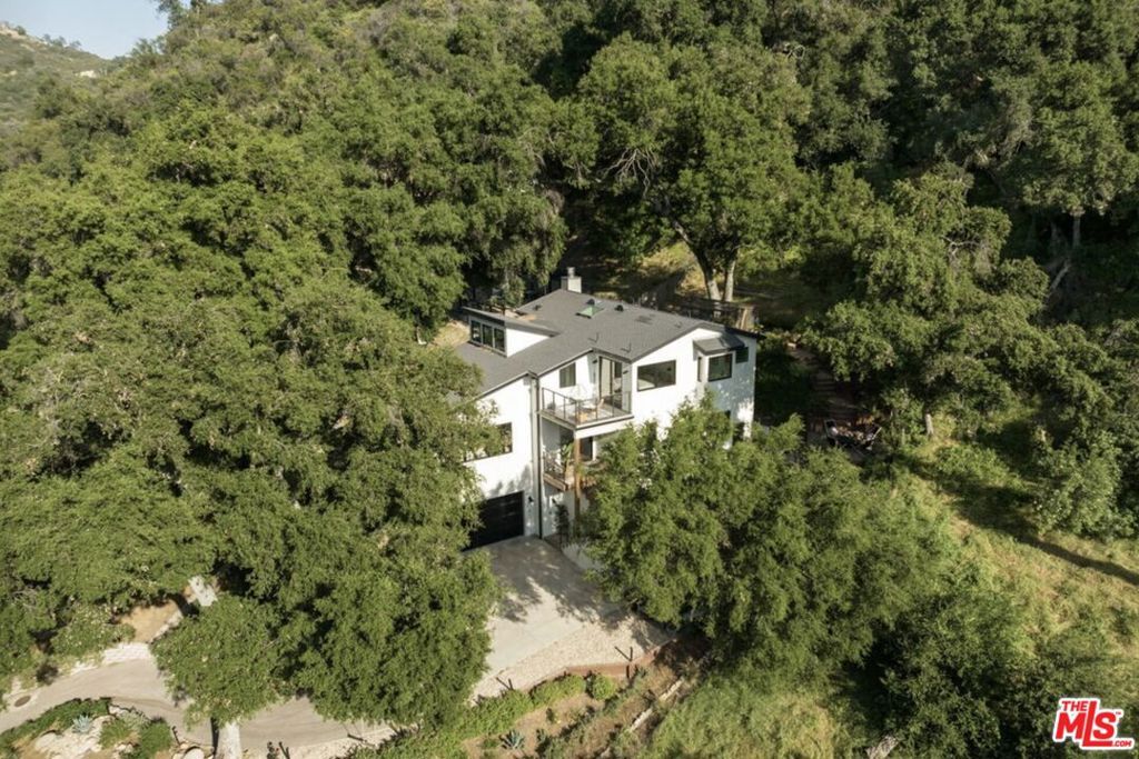 Property Photo:  1149 Old Topanga Canyon Rd Road  CA 90290 