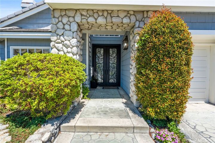 Property Photo:  4185 Shorebreak  CA 92649 