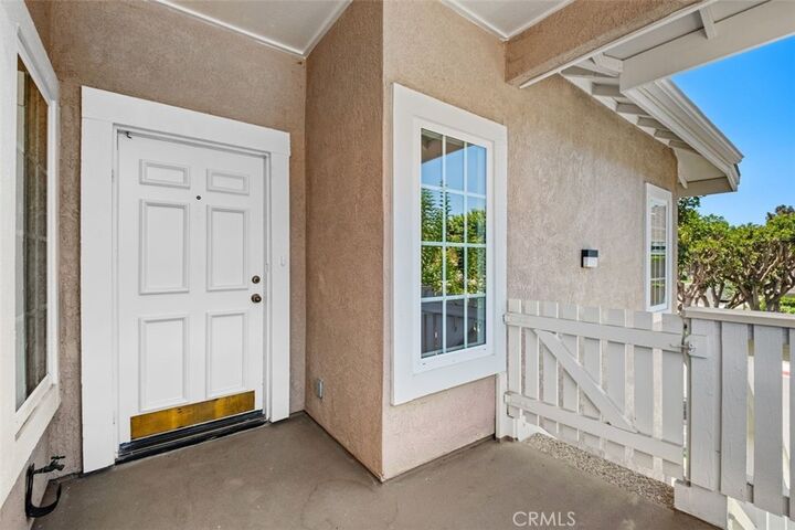Property Photo:  1 Woodleaf  CA 92614 