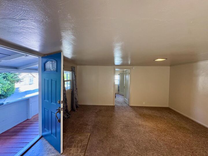 Property Photo: 8173 Old School Way CA 95245