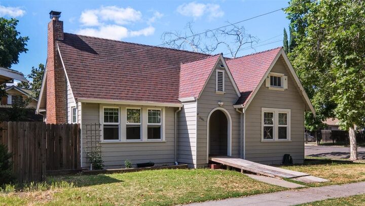 Property Photo:  1040 W Poplar Street  CA 95203 
