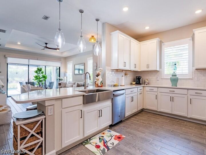 Property Photo: 15160 Sacile Street FL 34114