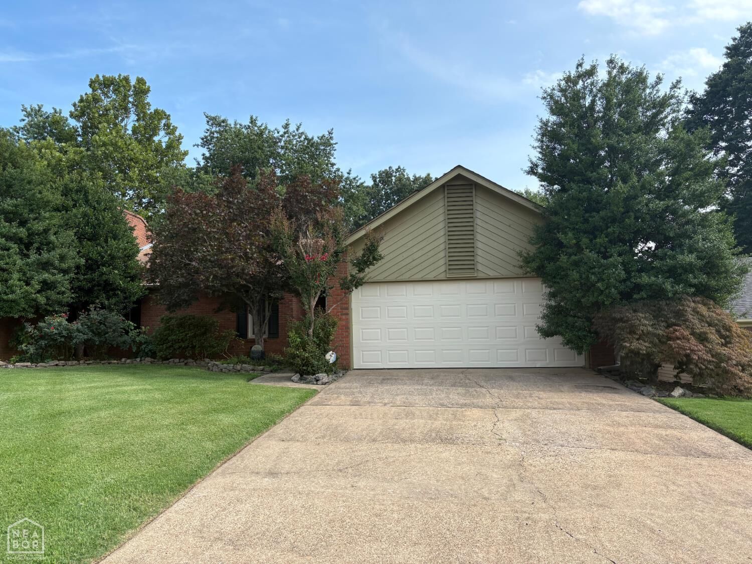 Property Photo:  109 Briarcrest Court  AR 72401 