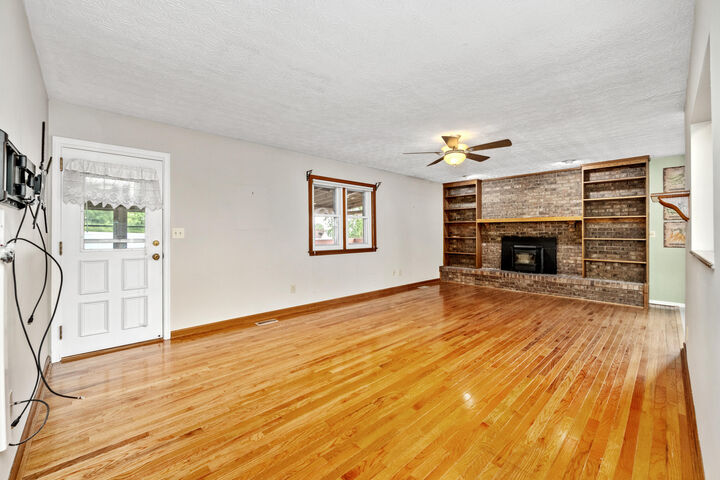 Property Photo:  1129 Cayton Road  KY 41042 