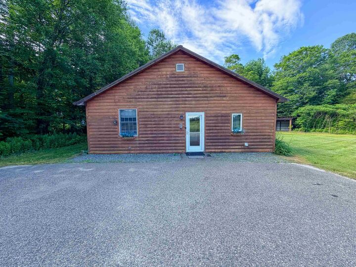 Property Photo:  7 Haneys Way  NH 03740 
