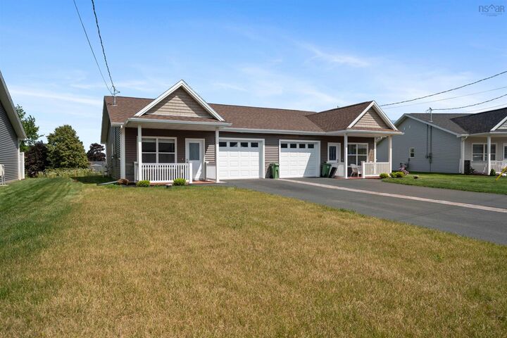 Property Photo:  12 Summer Hill Place  NS B6L 0G9 