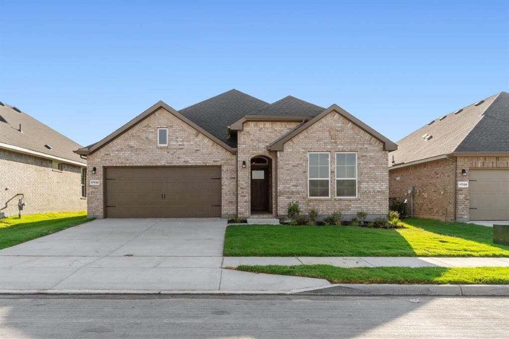 Property Photo: 17132 Manzanilla Drive TX 76247
