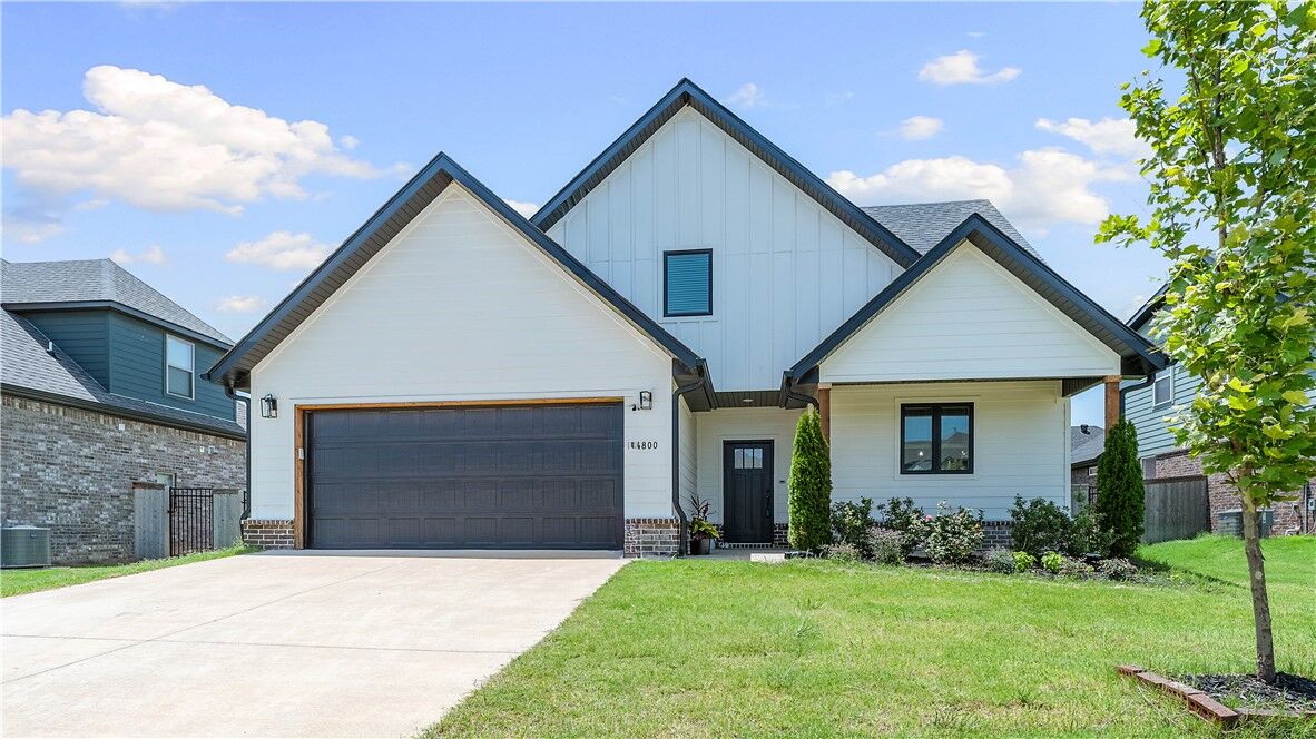 Property Photo:  4800 SW Elderwood Street  AR 72713 