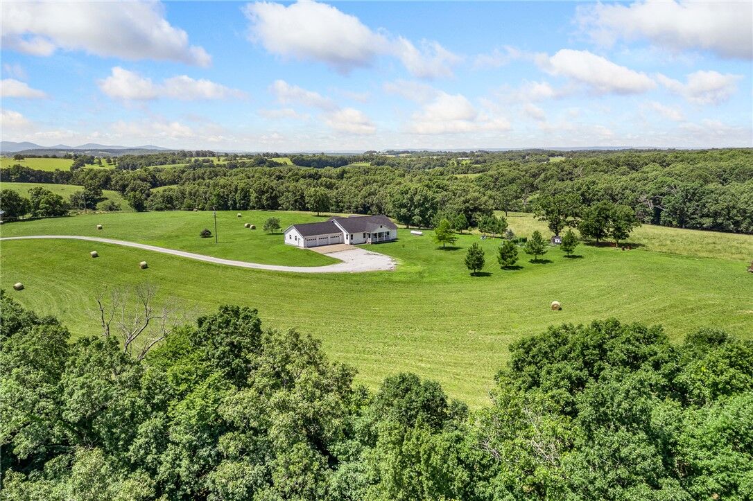 Property Photo: 6047 Wade Road AR 72601
