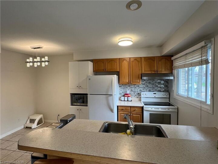 Property Photo: 211 Veronica Drive A5 ON N2A 2R8