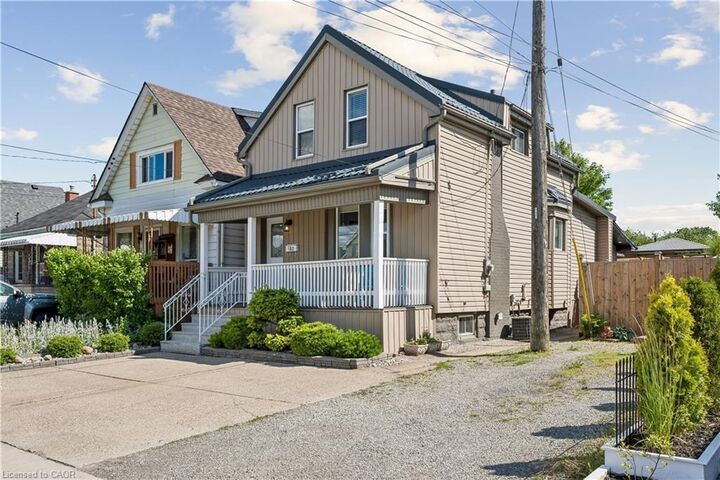Property Photo:  180 Campbell Avenue  ON L8H 2G3 