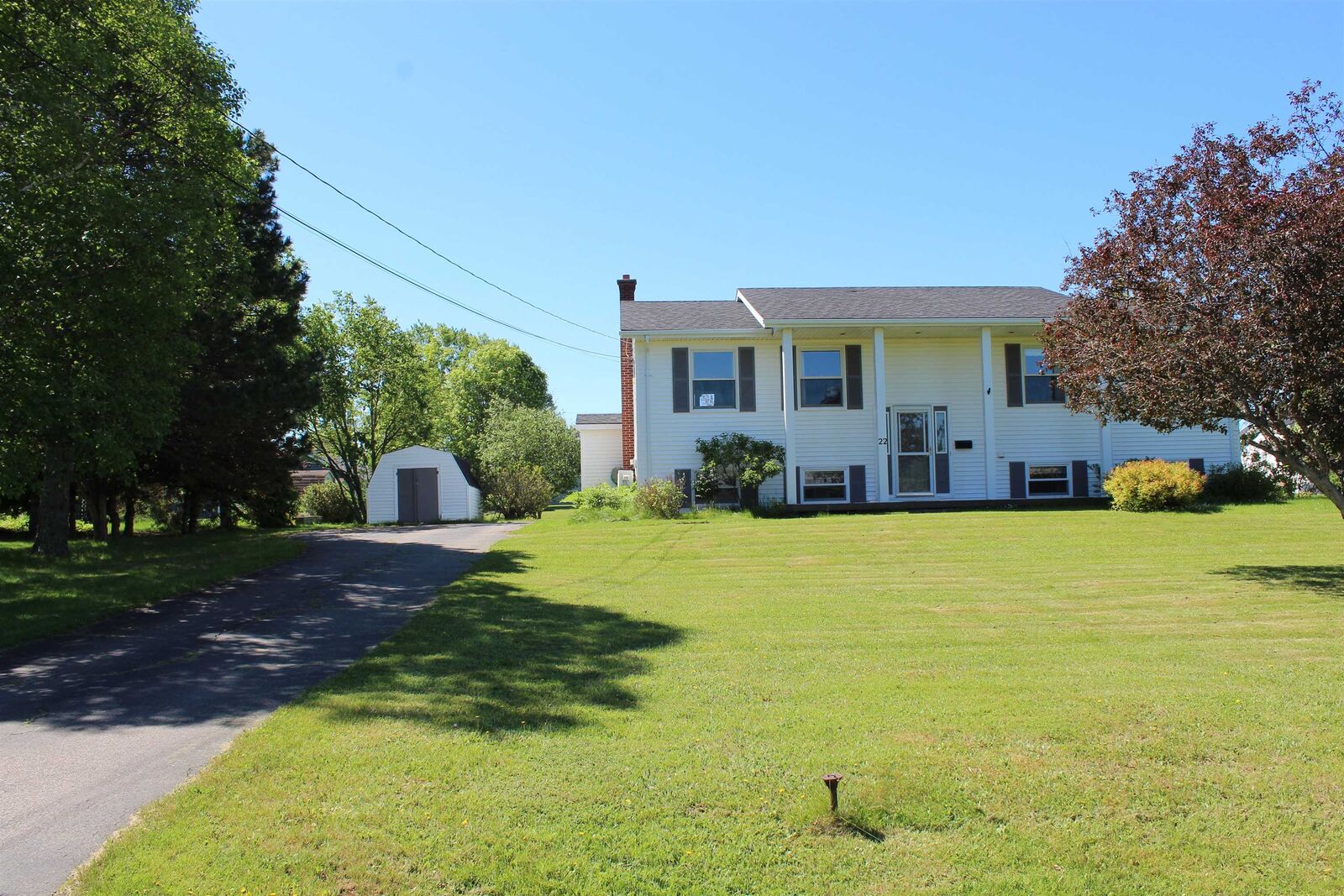 Property Photo: 22 Maclauchlan Drive PE C1B 1M2