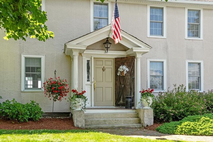 Property Photo:  32 Osgood Rd  MA 01564 