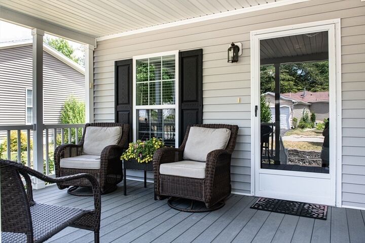 Property Photo: 4 Leslie Court MA 02370